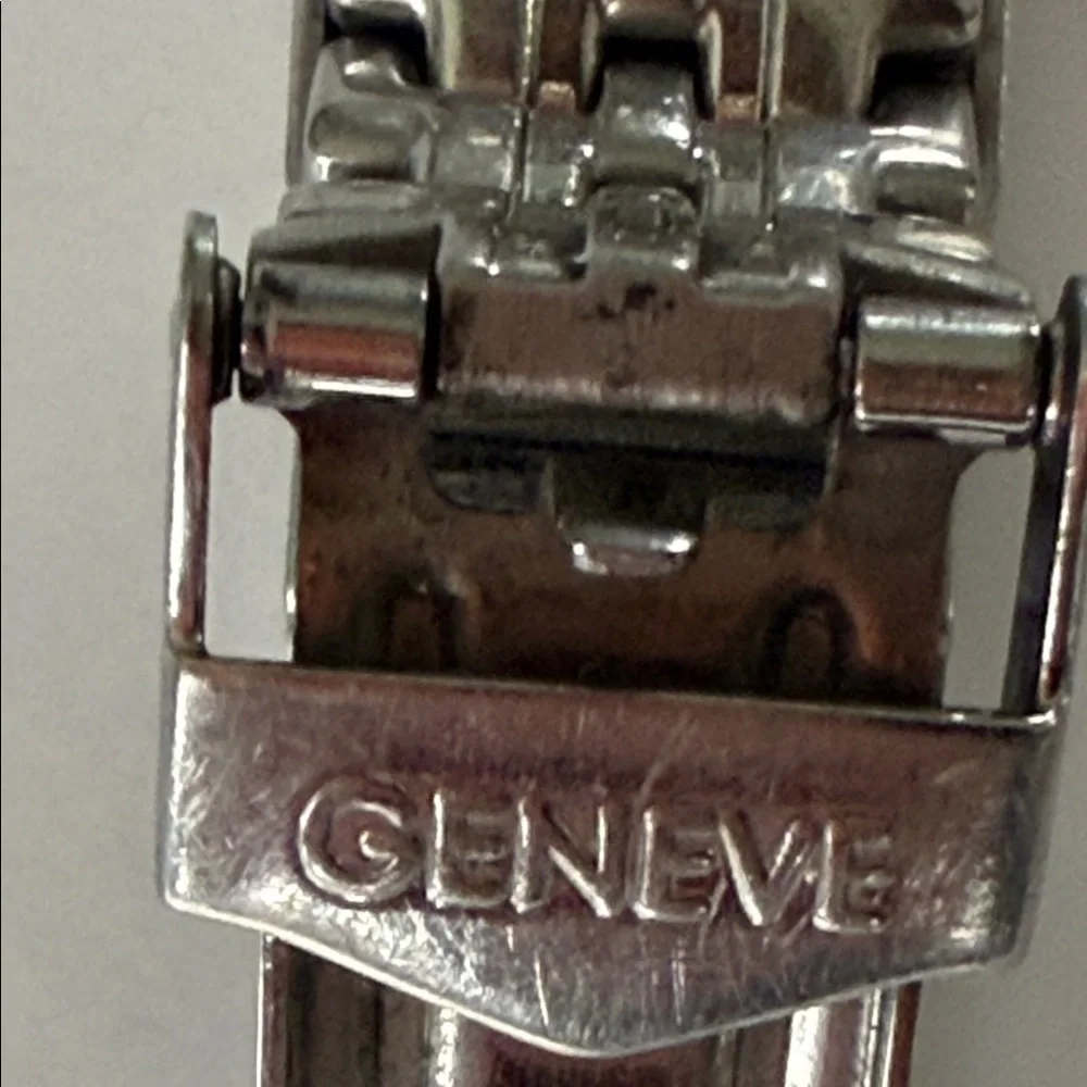 Vintage Geneve Stainless Steele Water Resistant Watch New Battery Swiss Quartz